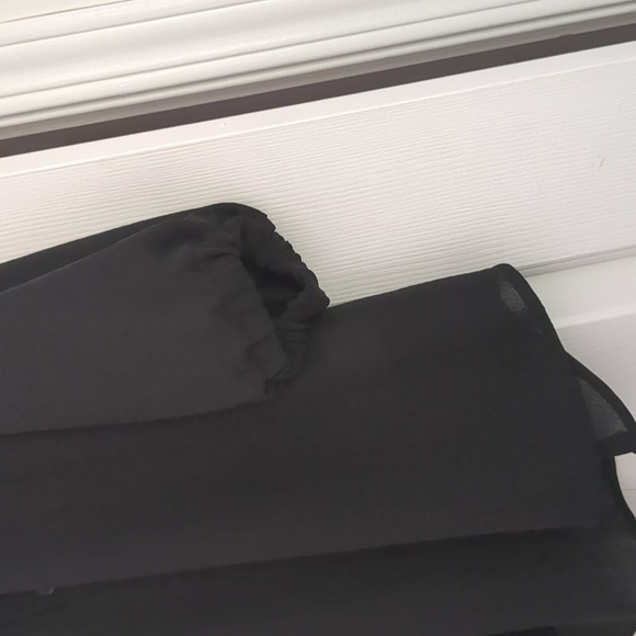 Black Express top - Picture 3 of 4